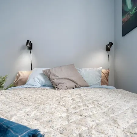 Stilfull Sentrumsnaer * برغن